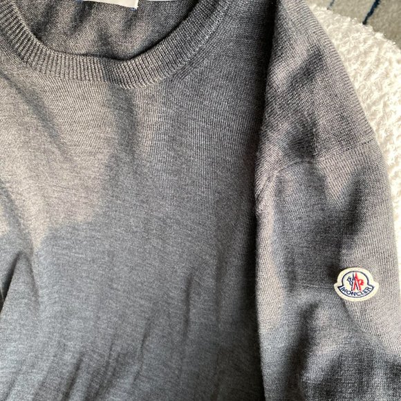 Moncler Logo Patch Gray Sweater - Picture 2 of 10